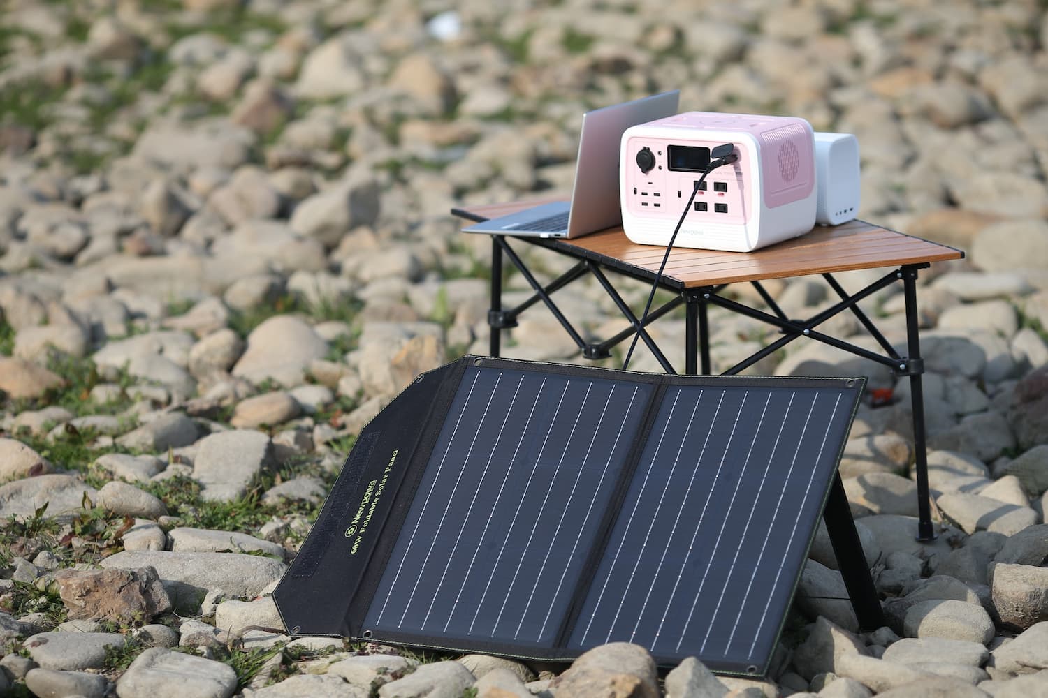 Chargeur Solaire Ordinateur - Chargeur solaire nomade