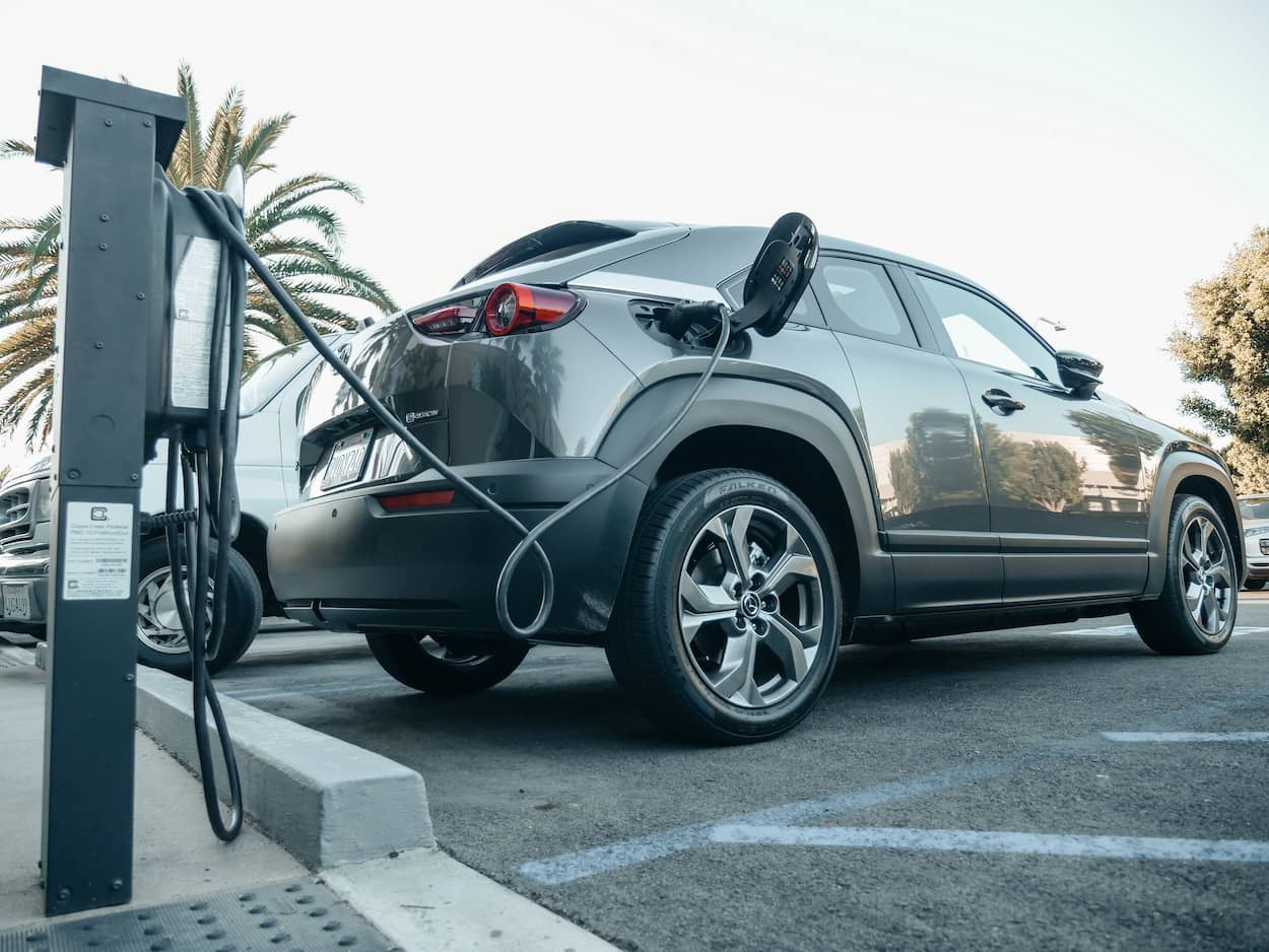 Rechargez votre voiture électrique grâce à nos bornes de recharge !